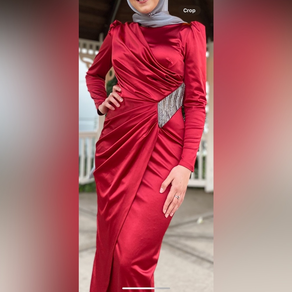 Long sleeve red modest Turkish dress